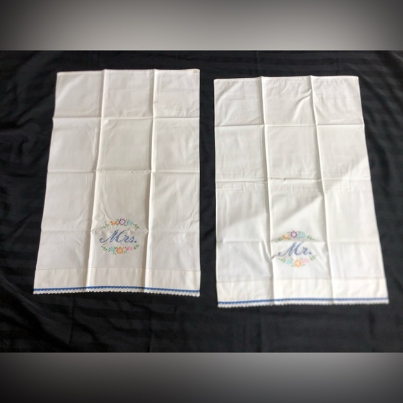 Vtg Embroidered Mr. and Mrs. Pillow Cases - Picture 4 of 12